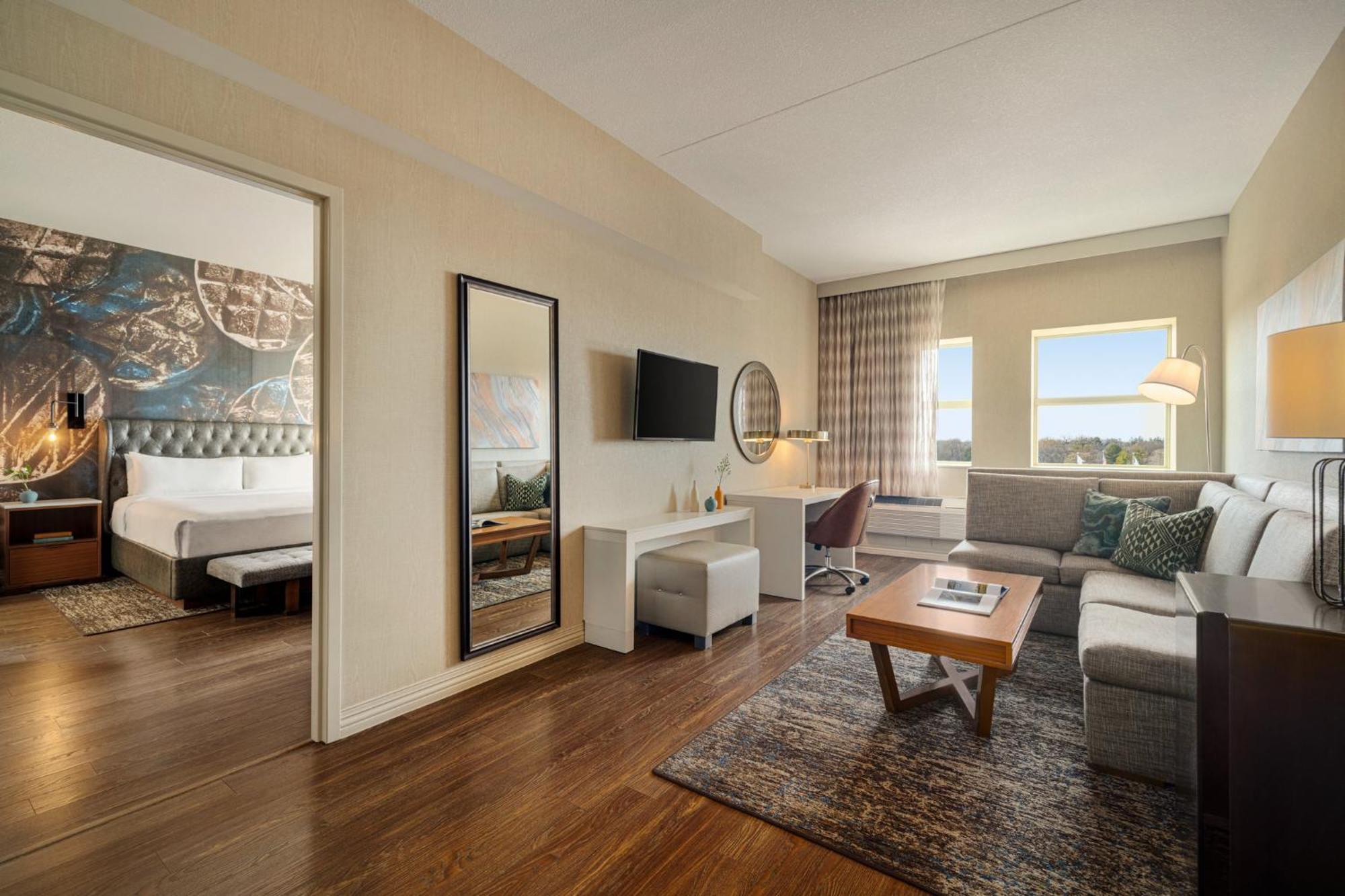 Hotel Indigo Naperville Riverwalk By Ihg Екстериор снимка