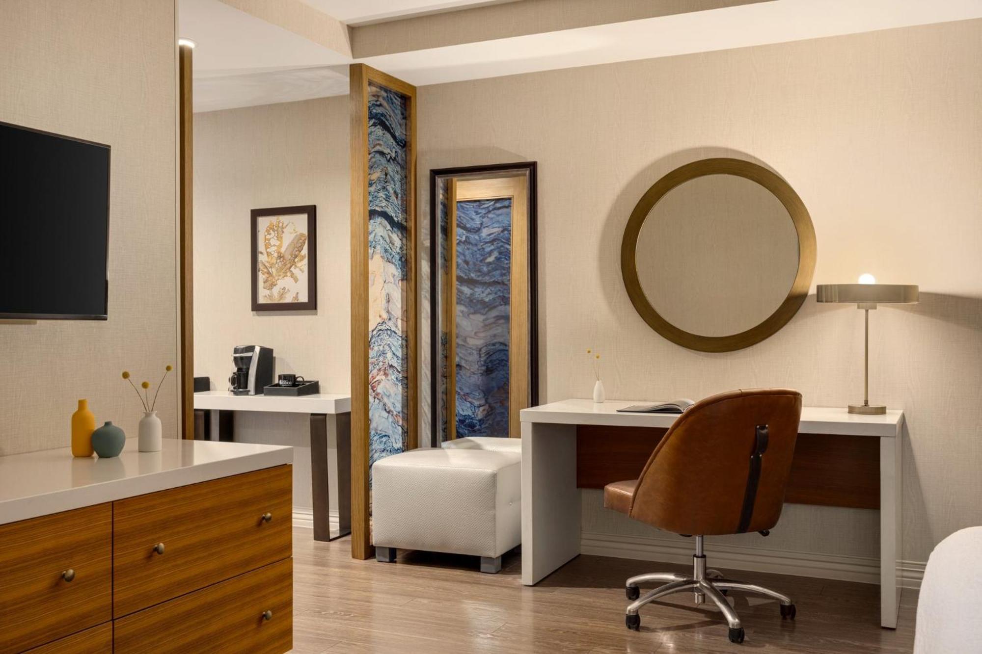 Hotel Indigo Naperville Riverwalk By Ihg Екстериор снимка