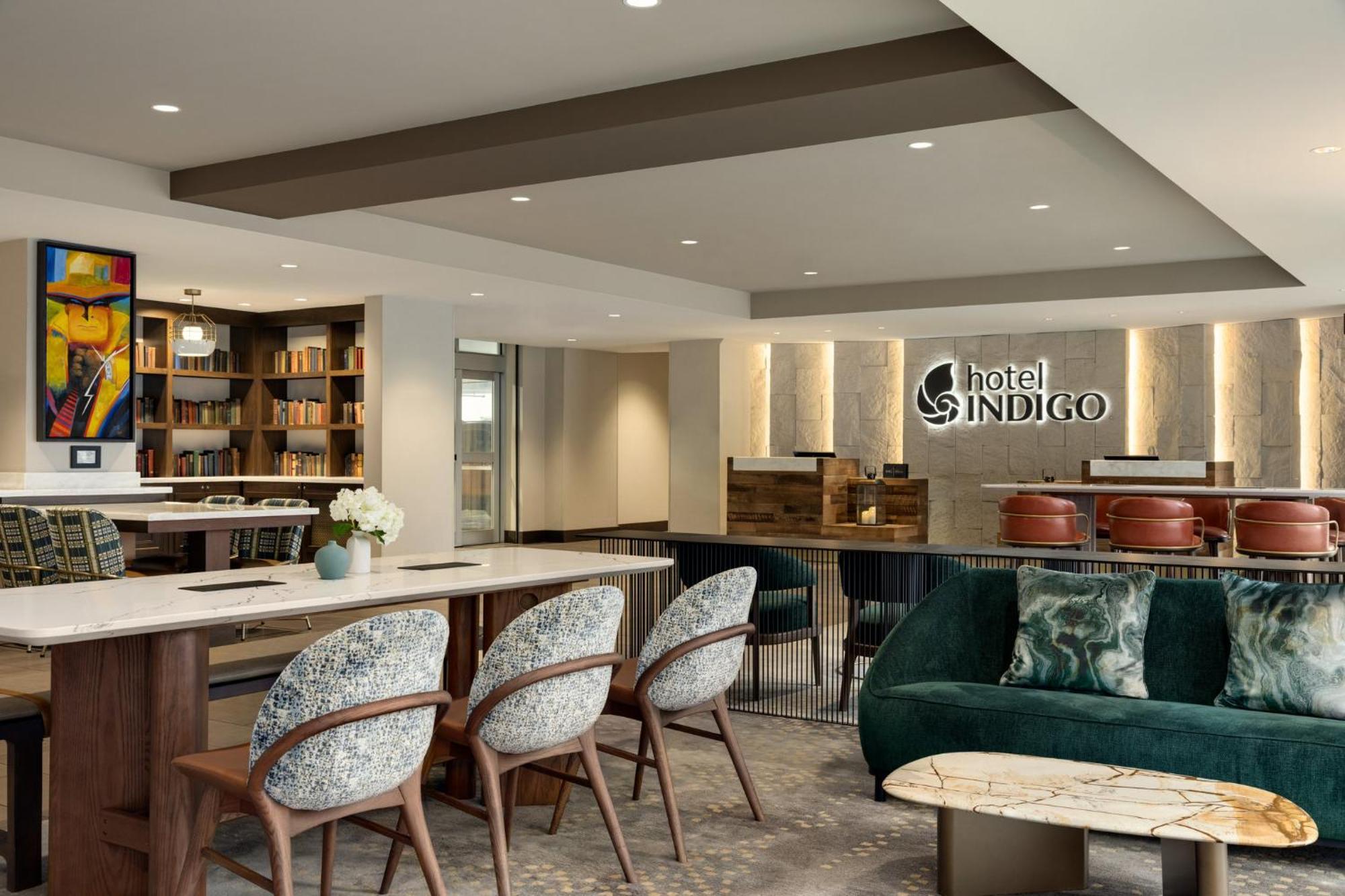 Hotel Indigo Naperville Riverwalk By Ihg Екстериор снимка