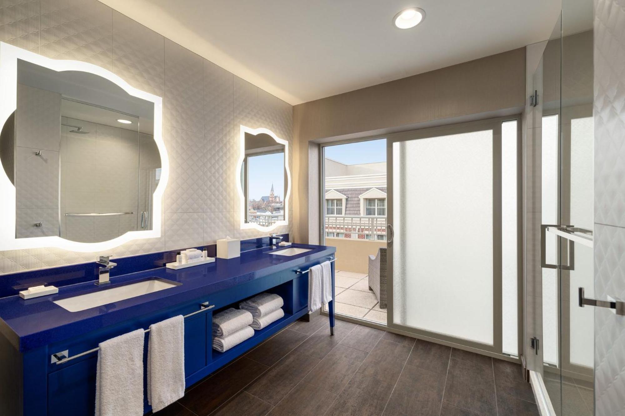 Hotel Indigo Naperville Riverwalk By Ihg Екстериор снимка